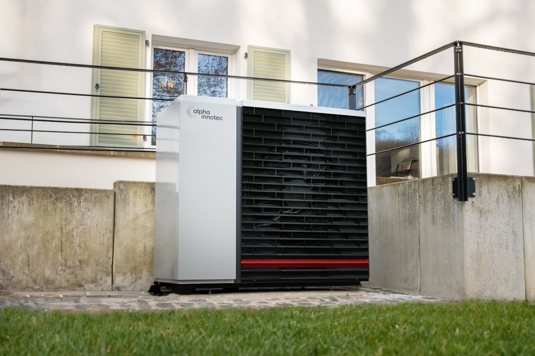 how does a heat pump work