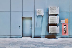 how a heat pump cools your home in summer